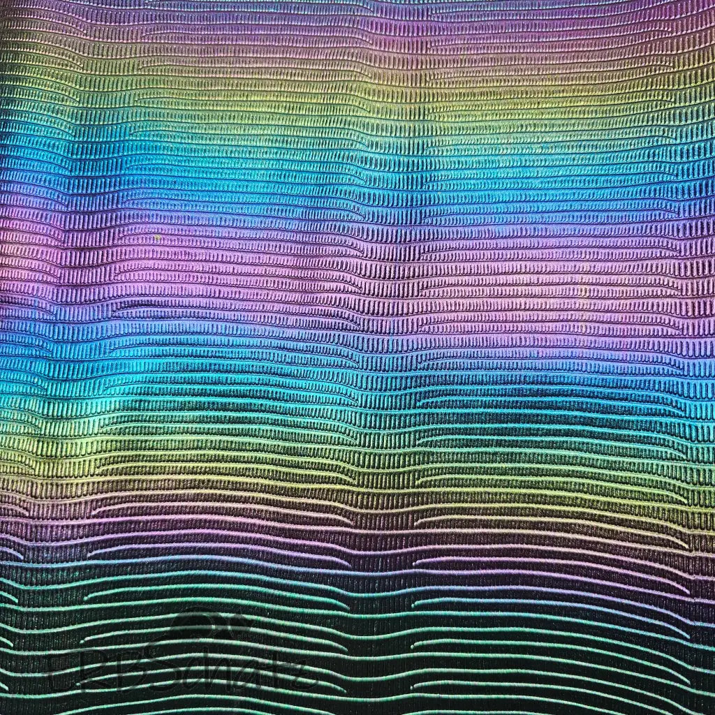 Kunstleder Holoshimmer Embossed Stripes Rollen 30 x 135 cm